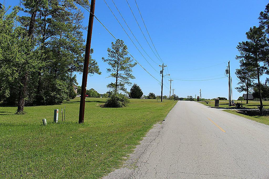 20042 Peel Road, Montgomery, TX 77356
