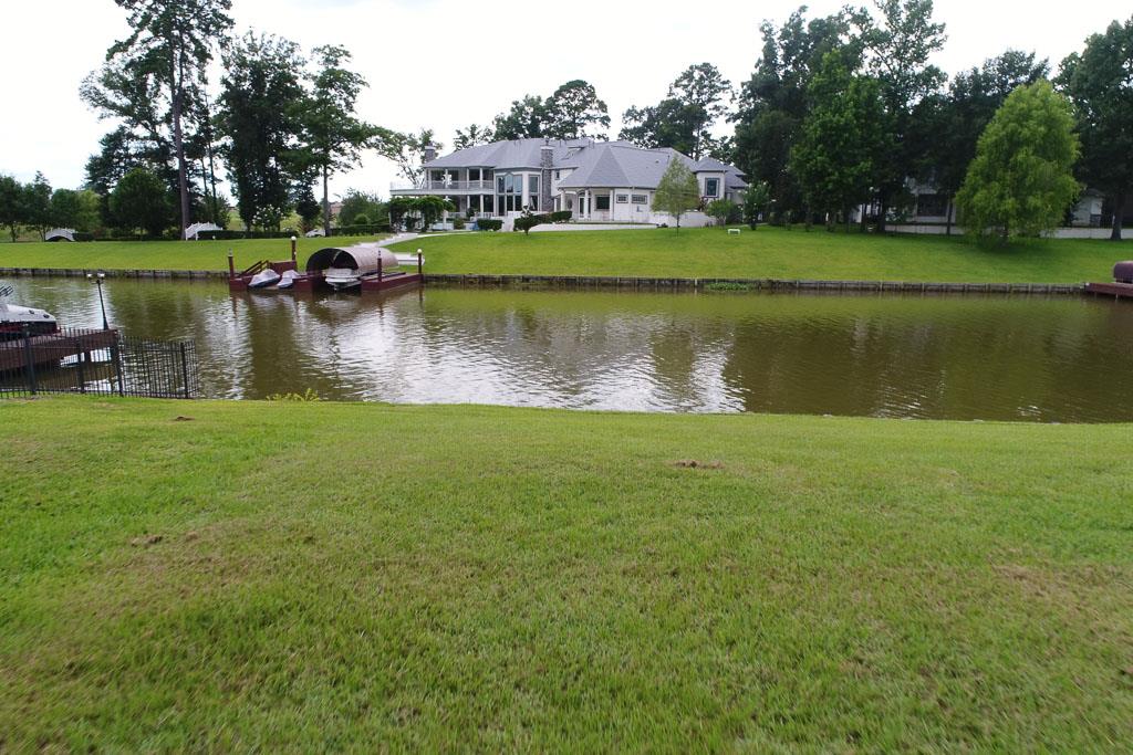11480 Grand Pine Drive, Montgomery, TX 77356