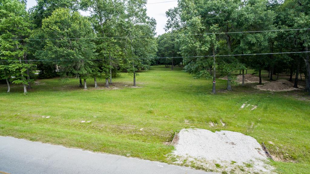 21895 Roberts Lane, New Caney, TX 77357