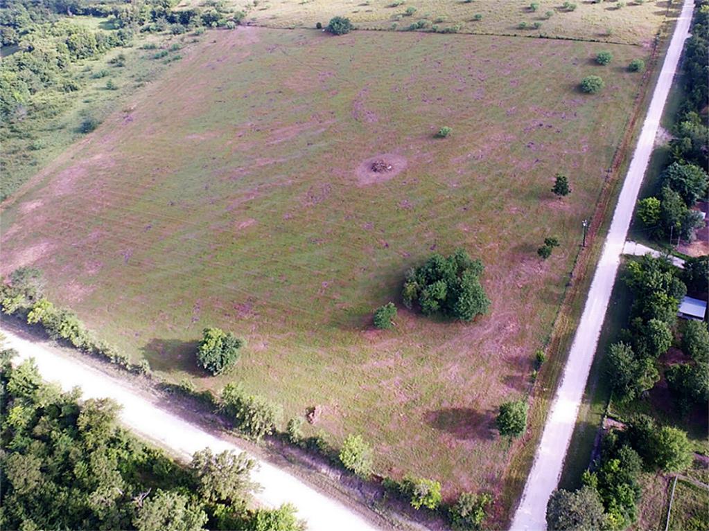 000 N Cr 207A, Plantersville, TX 77363