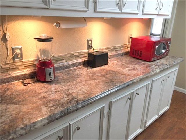 400 Governor Wood Drive, Point Blank, TX 77364