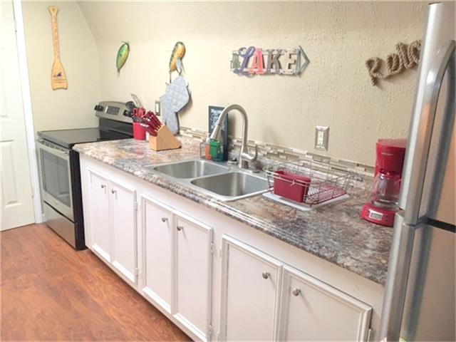 400 Governor Wood Drive, Point Blank, TX 77364