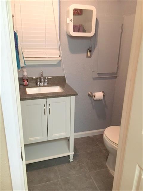 400 Governor Wood Drive, Point Blank, TX 77364