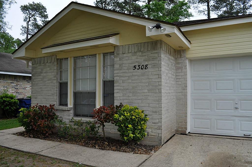 5308 Lynngate Drive, Spring, TX 77373