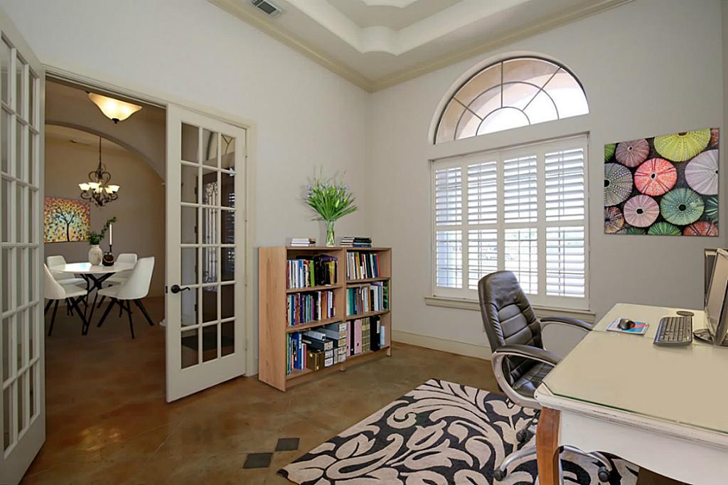 17033 Champions Lakeway, Tomball, TX 77375