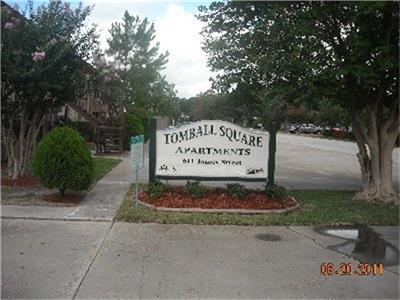 611 Alma James Street, Tomball, TX 77375