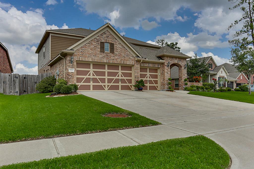 18914 Manor Spring Court, Tomball, TX 77377