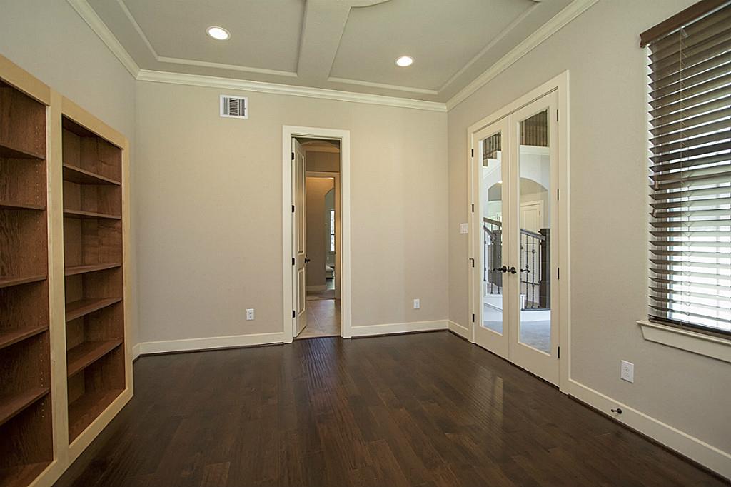 15718 Conners Ace Drive, Spring, TX 77379