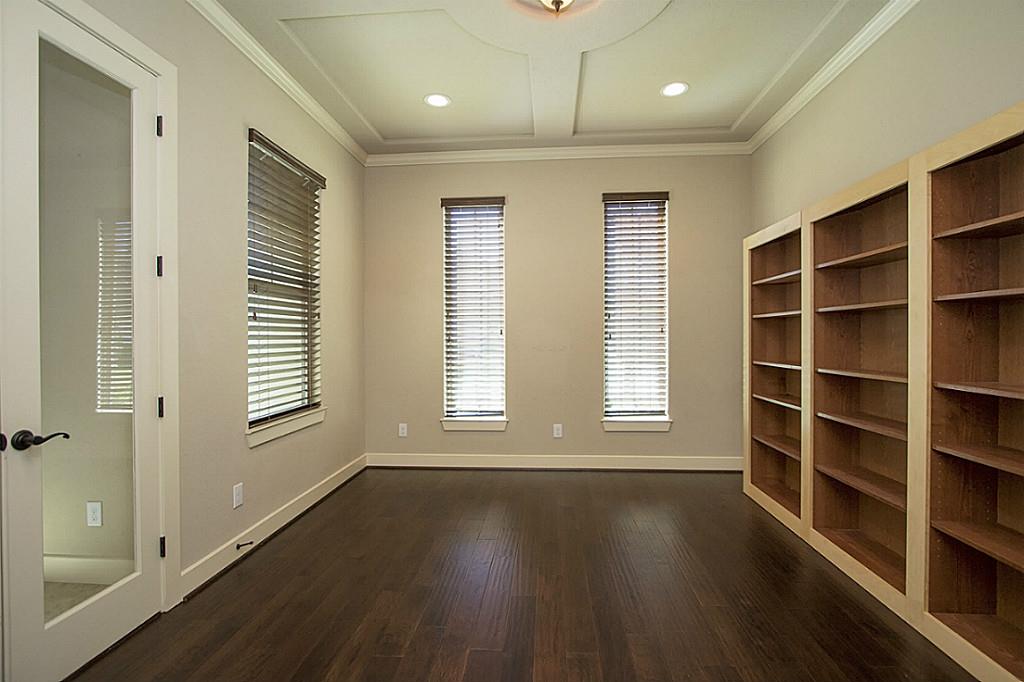 15718 Conners Ace Drive, Spring, TX 77379