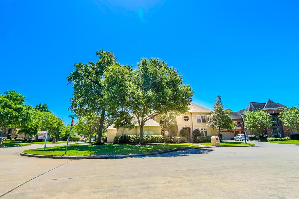 9703 N Chipstead Circle, Spring, TX 77379