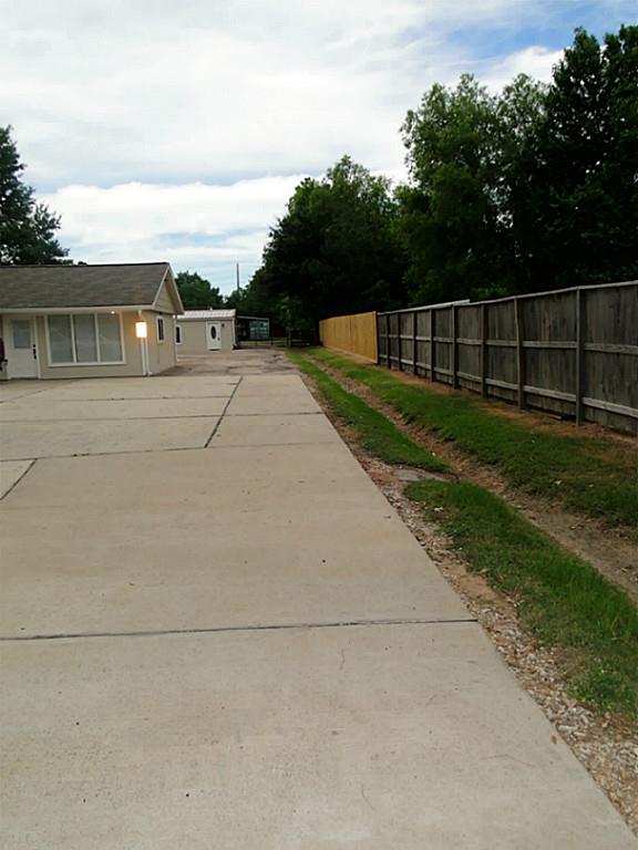 18219 Strack Drive, Spring, TX 77379