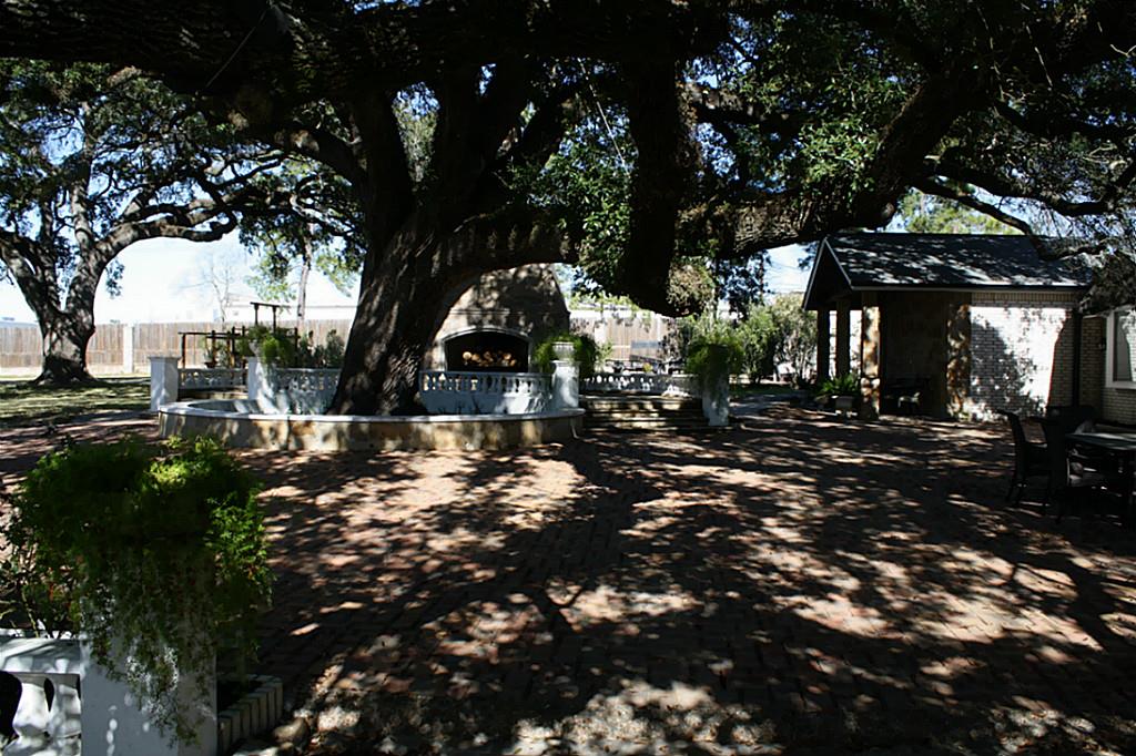 24901 Budde Road, Spring, TX 77380