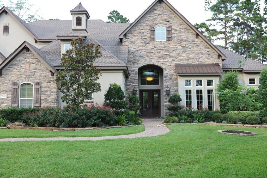 14 W Bridle Oak Court, The Woodlands, TX 77380