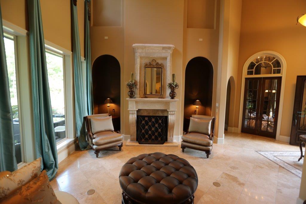 14 W Bridle Oak Court, The Woodlands, TX 77380