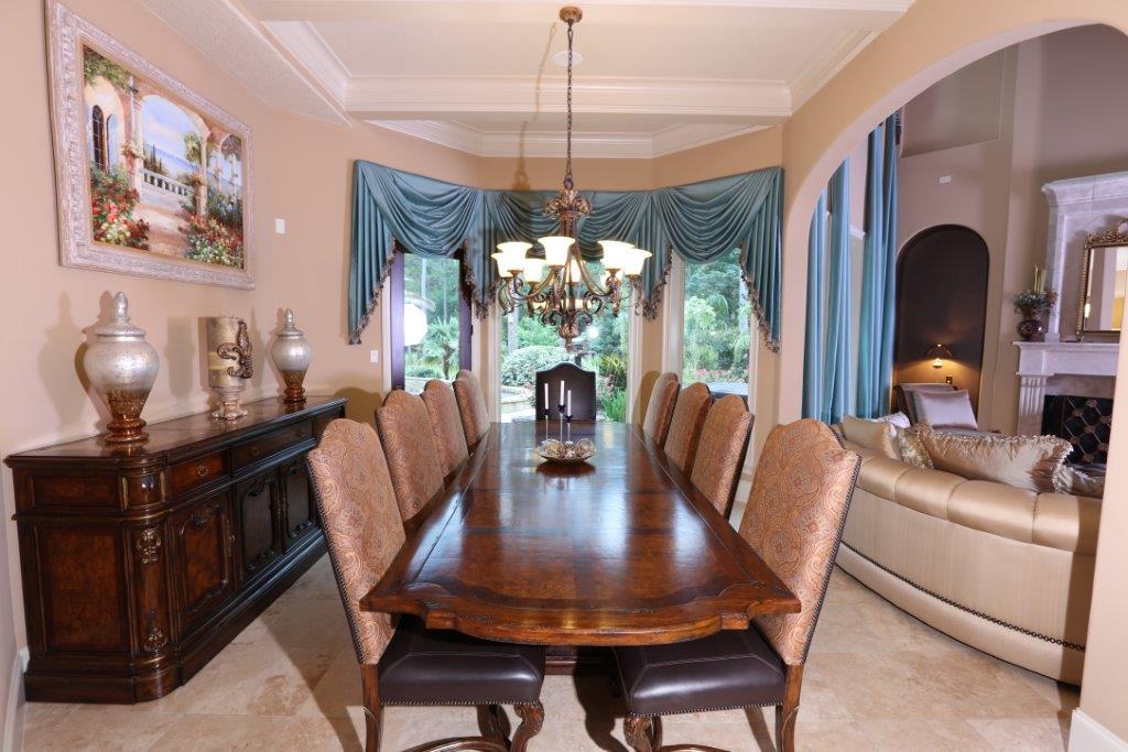 14 W Bridle Oak Court, The Woodlands, TX 77380
