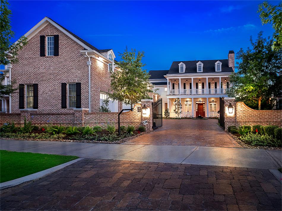 19 E Shore Drive, The Woodlands, TX 77380