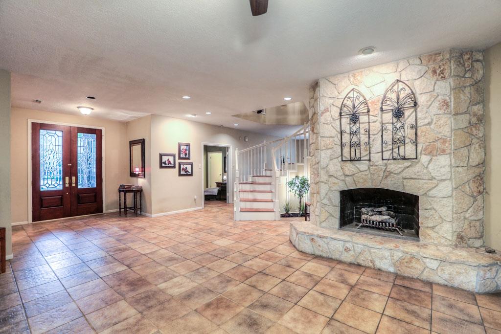 16 Cedarwing Lane, The Woodlands, TX 77380