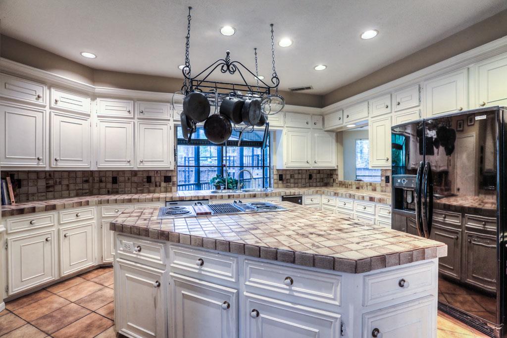16 Cedarwing Lane, The Woodlands, TX 77380