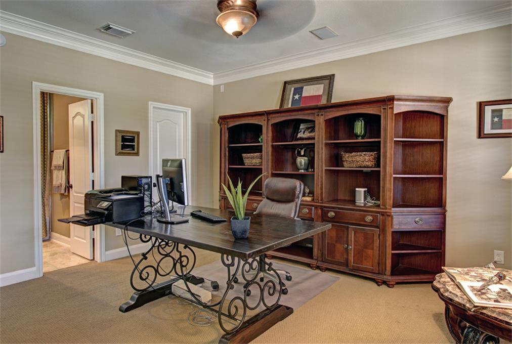 75 Low Country Lane, The Woodlands, TX 77380