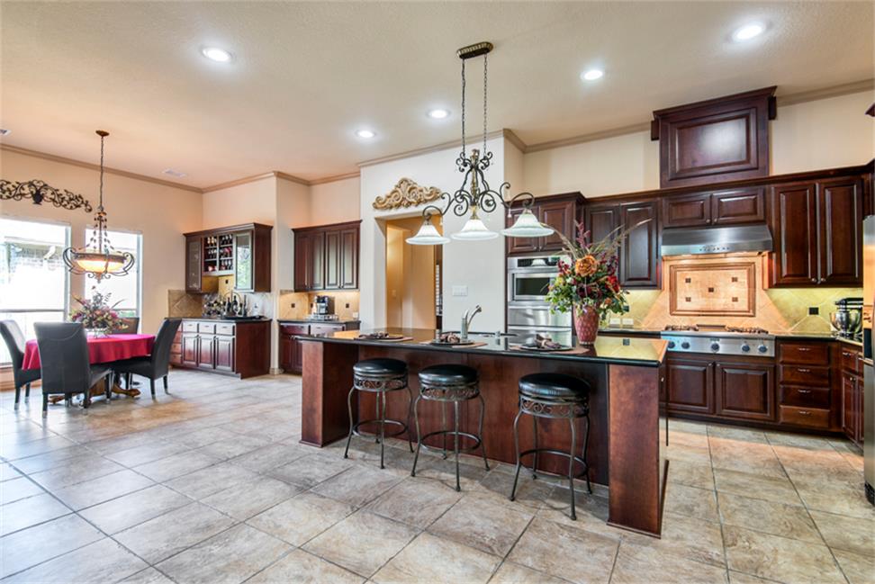 74 S Mews Wood Court, The Woodlands, TX 77381