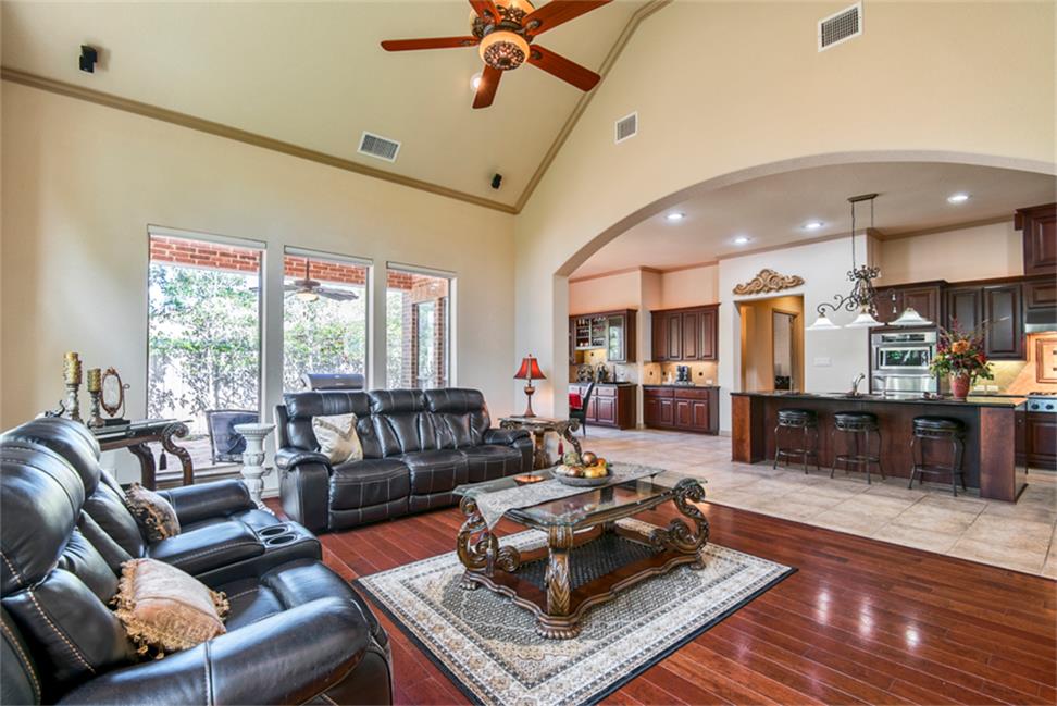 74 S Mews Wood Court, The Woodlands, TX 77381