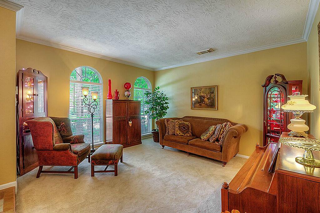 3 Outervale Place, The Woodlands, TX 77381