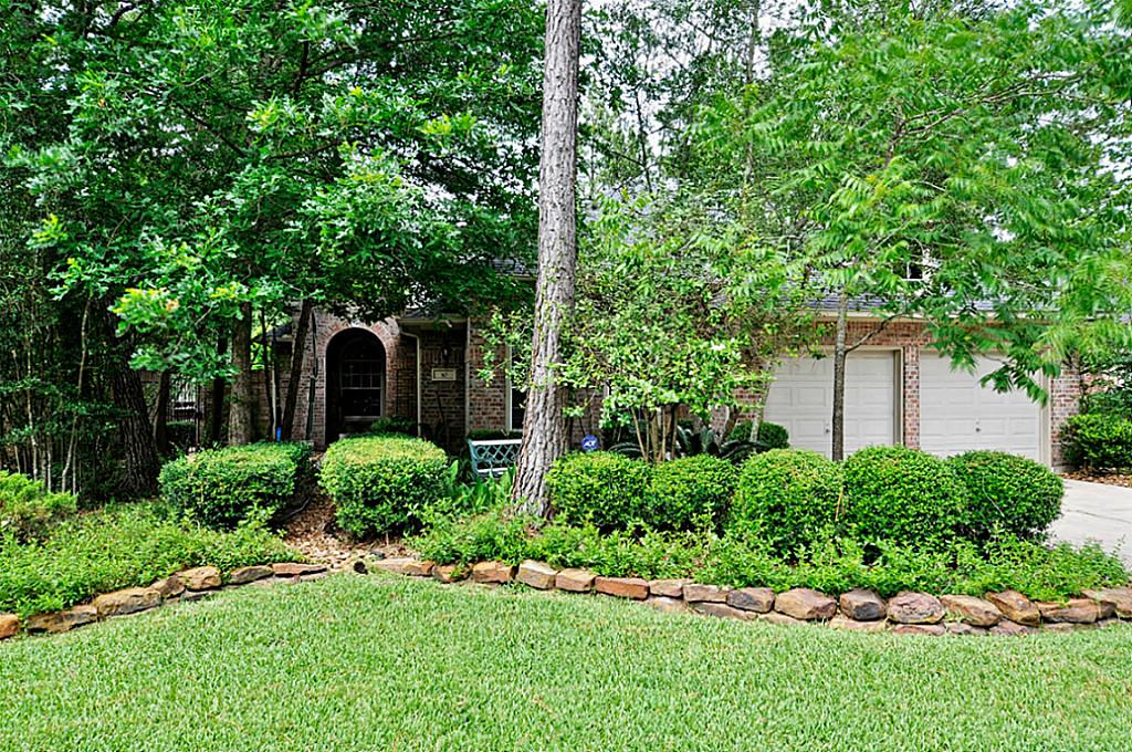 10 Vista Cove, The Woodlands, TX 77381
