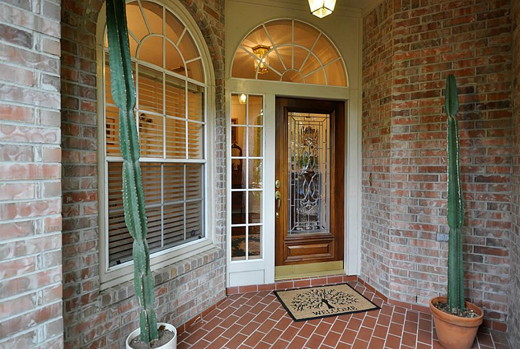10 Vista Cove, The Woodlands, TX 77381