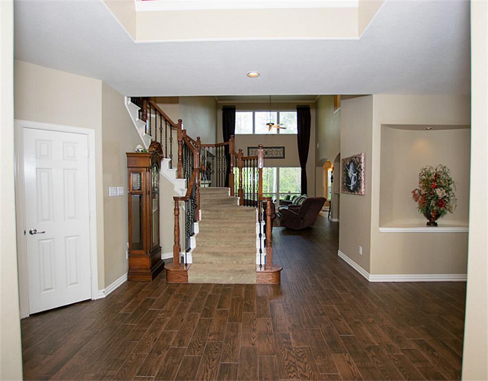 38 N Terrace Mill Circle, The Woodlands, TX 77382