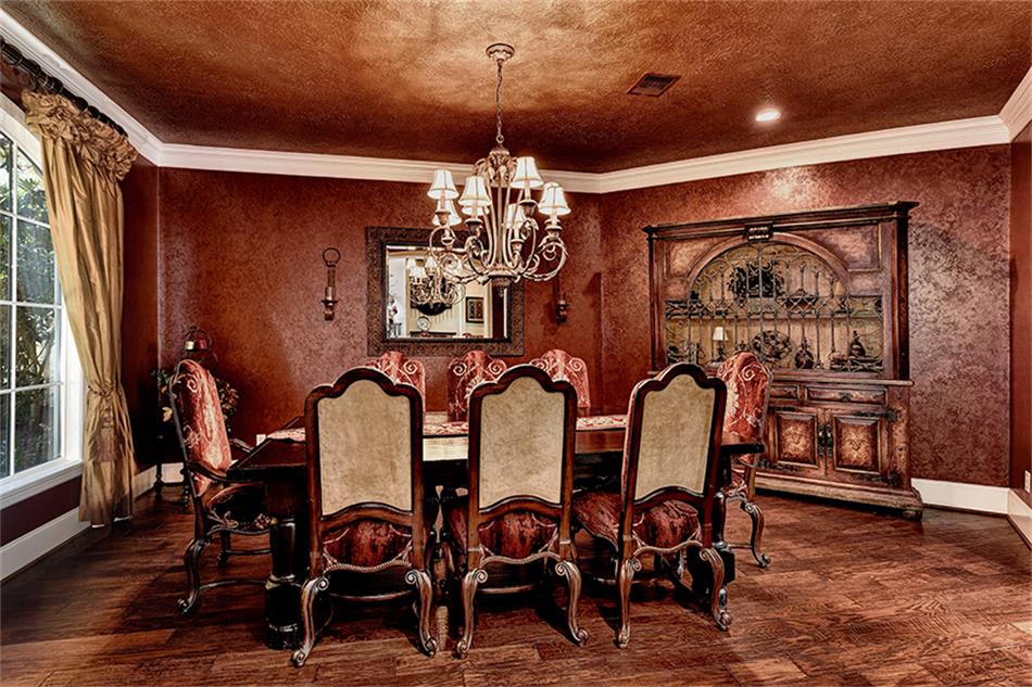 23 Glensheen Way, The Woodlands, TX 77382