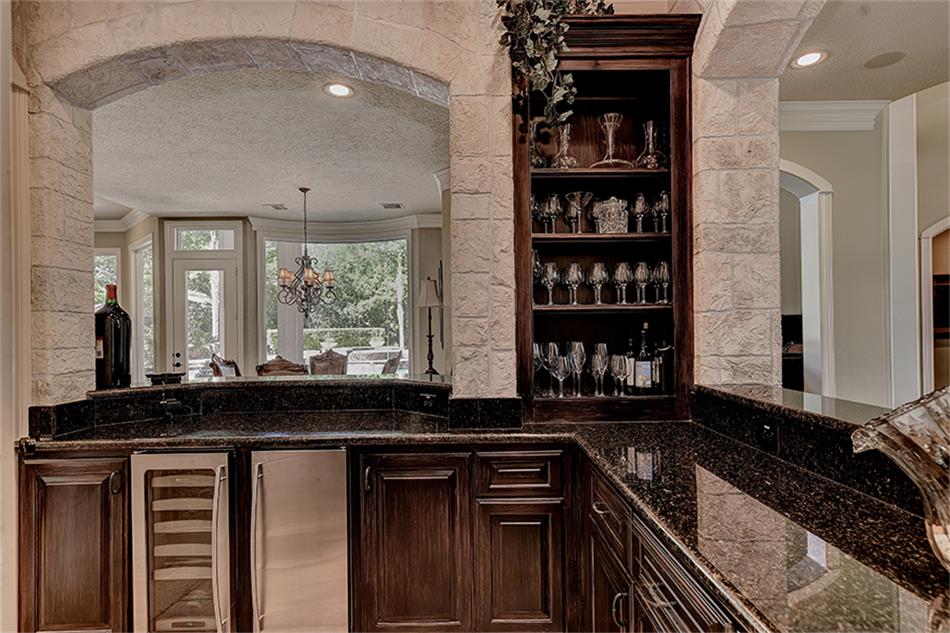 23 Glensheen Way, The Woodlands, TX 77382