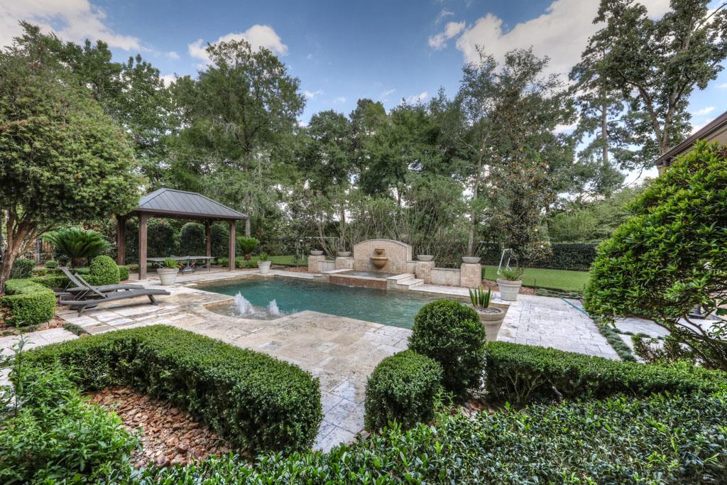 15 Hepplewhite Way, The Woodlands, TX 77382