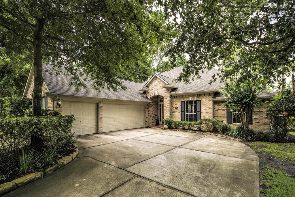 34 Dove Trace Circle, The Woodlands, TX 77382
