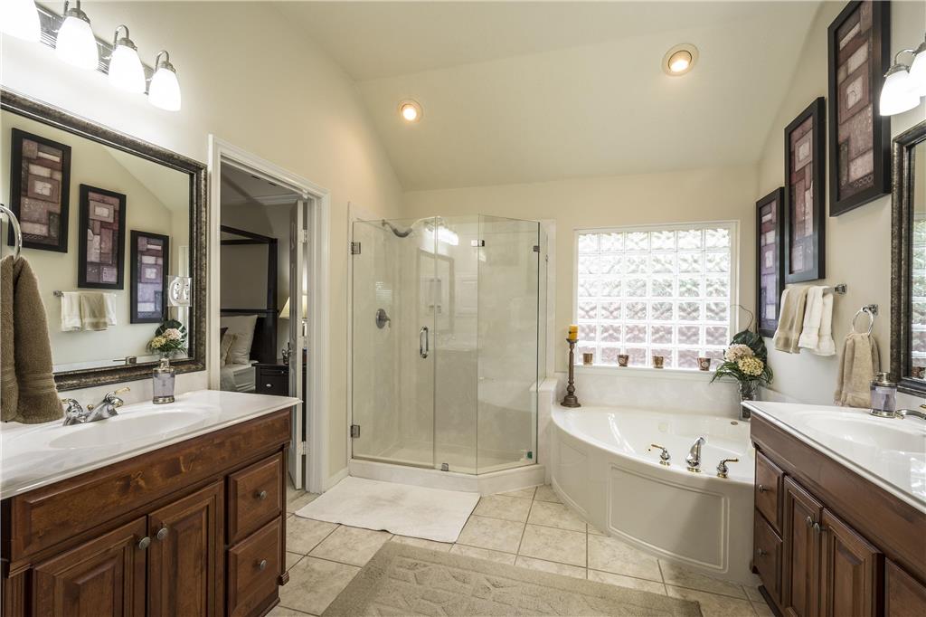 34 Dove Trace Circle, The Woodlands, TX 77382