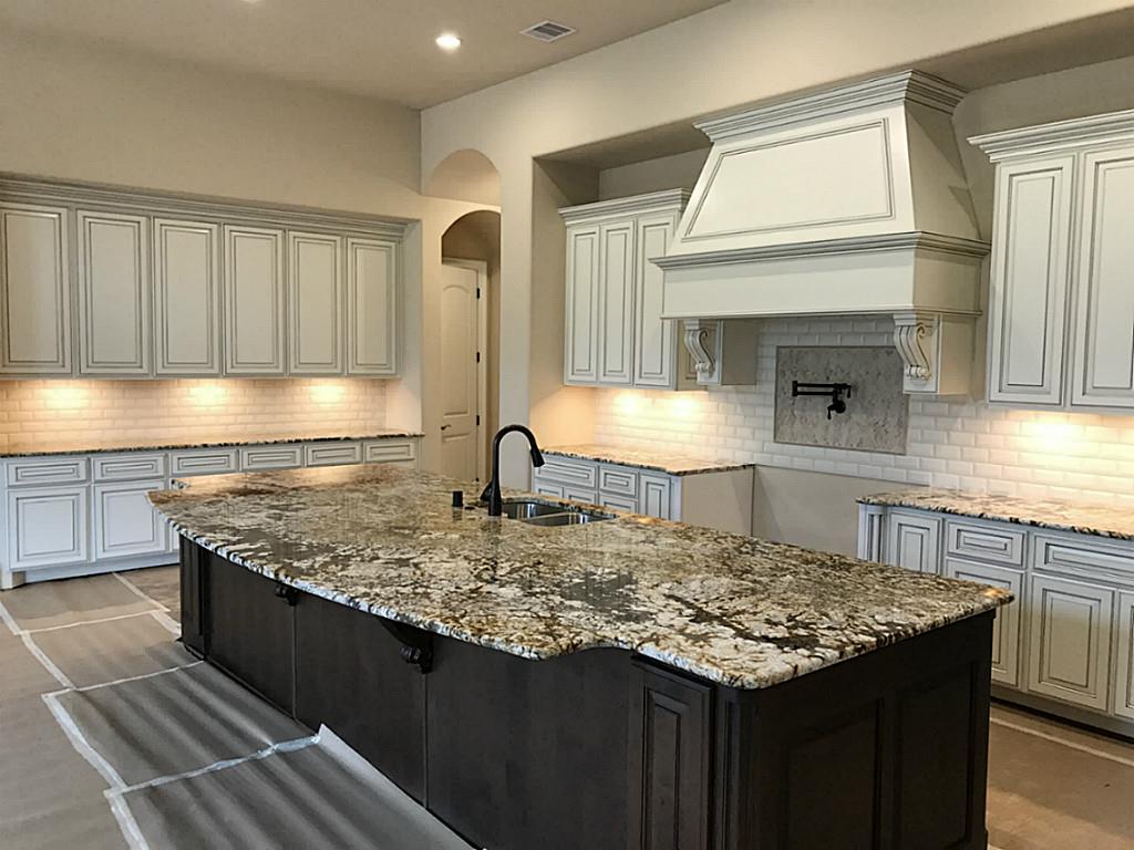 75 Oak Estates Drive, Conroe, TX 77384