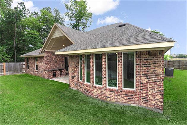 2765 Lake Shadow Drive, Conroe, TX 77385