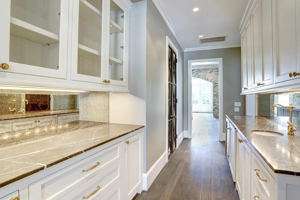 94 Mediterra Way, The Woodlands, TX 77389