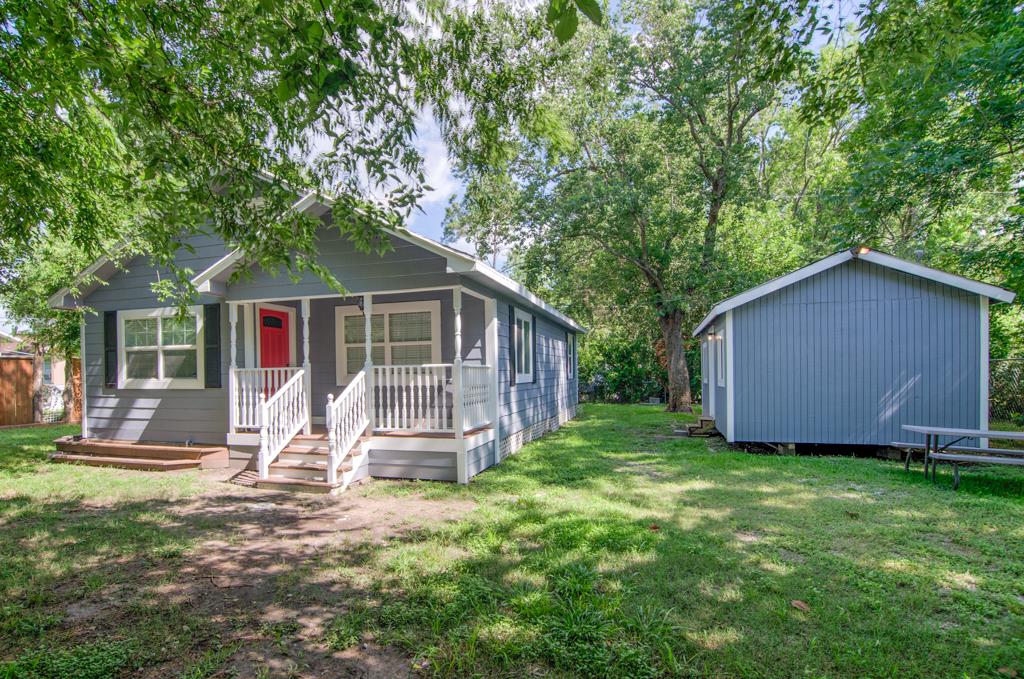 5924 Morningdale Street, Humble, TX 77396
