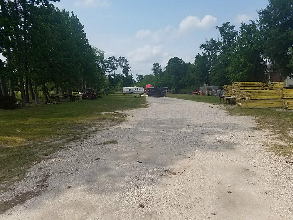 6013 Bender Road, Houston, TX 77396
