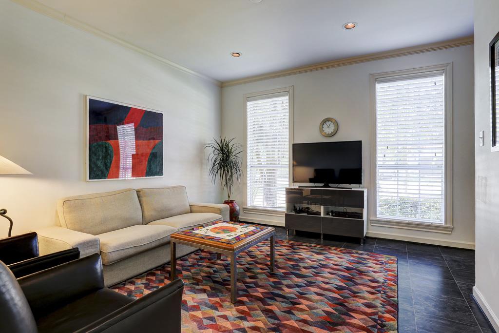 103 Bellaire Court, Bellaire, TX 77401