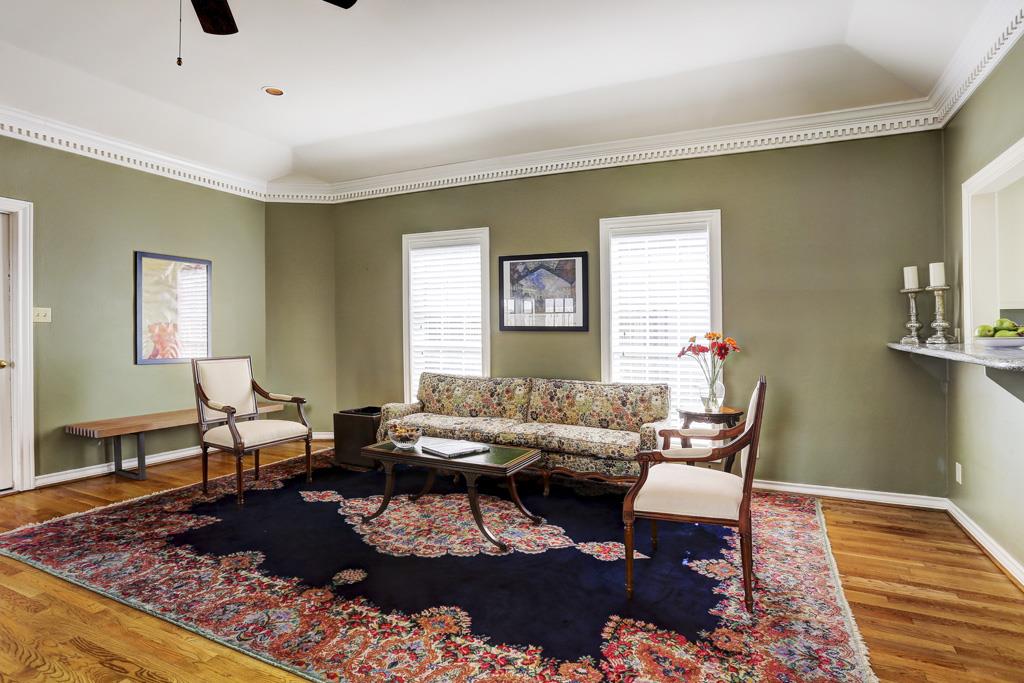 103 Bellaire Court, Bellaire, TX 77401