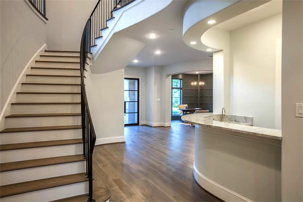 4931 Willow Street, Bellaire, TX 77401