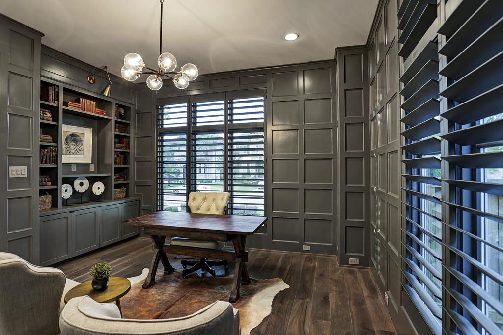 4931 Willow Street, Bellaire, TX 77401