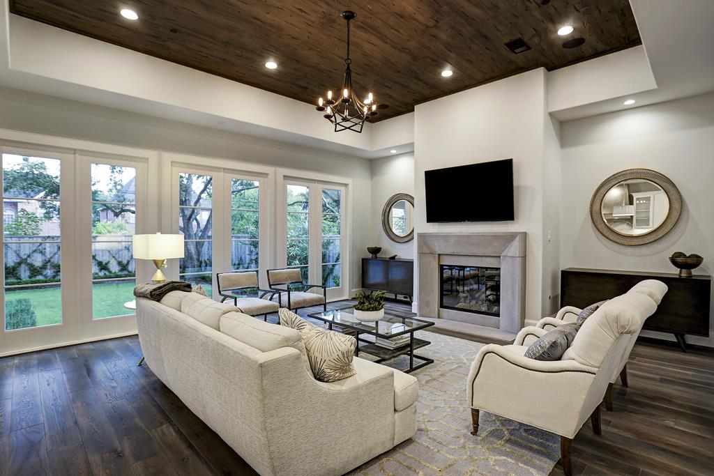 4931 Willow Street, Bellaire, TX 77401