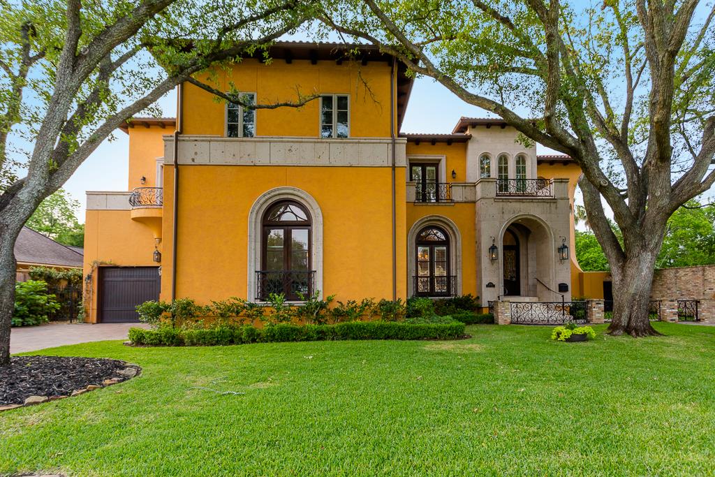 5306 Maple Street, Bellaire, TX 77401