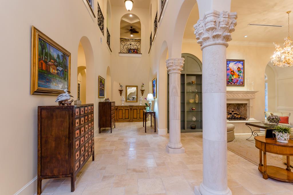 5306 Maple Street, Bellaire, TX 77401