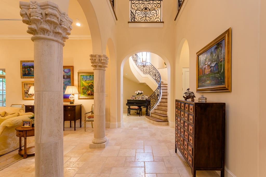 5306 Maple Street, Bellaire, TX 77401