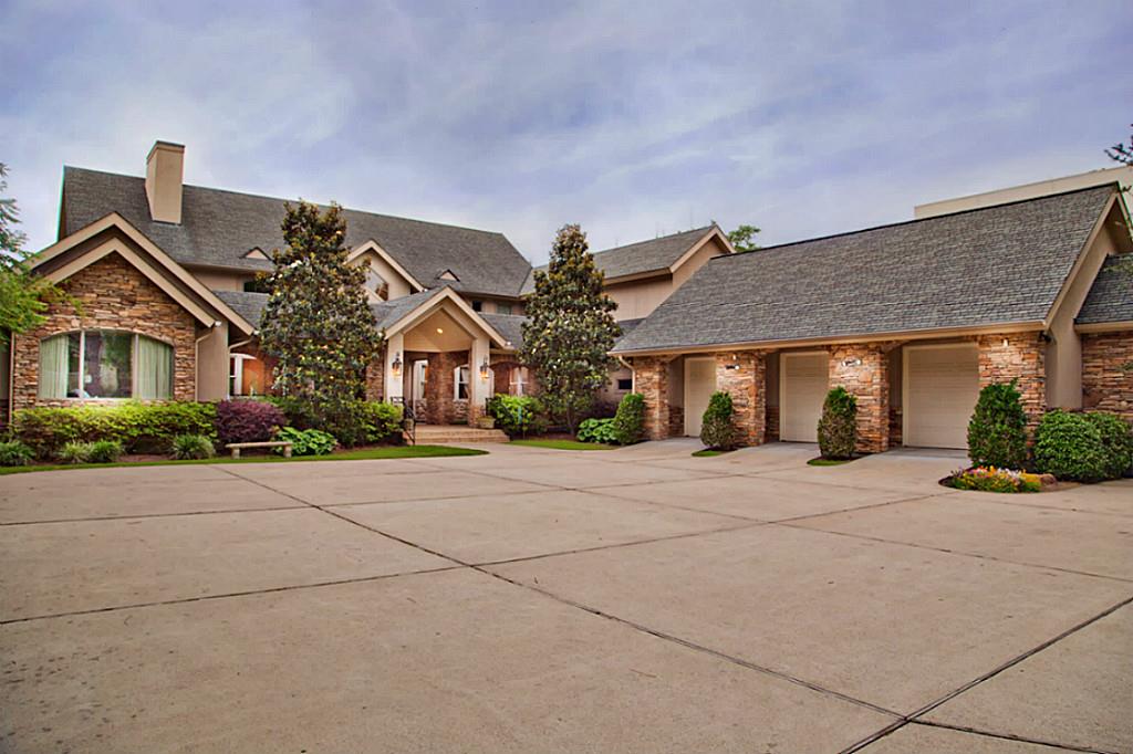 4907 Maple Street, Bellaire, TX 77401