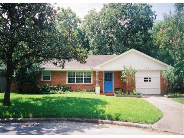 4301 Compton Circle, Bellaire, TX 77401