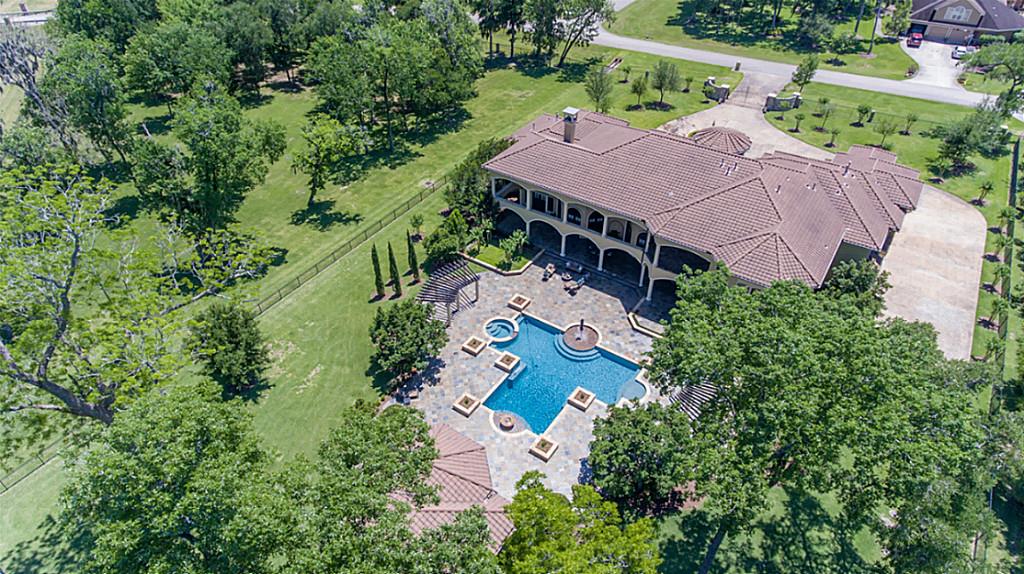 2618 Forest View, Richmond, TX 77406